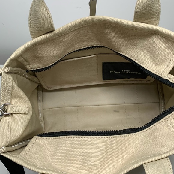Marc Jacobs The Tote Bag - Medium Size - Picture 3 of 3